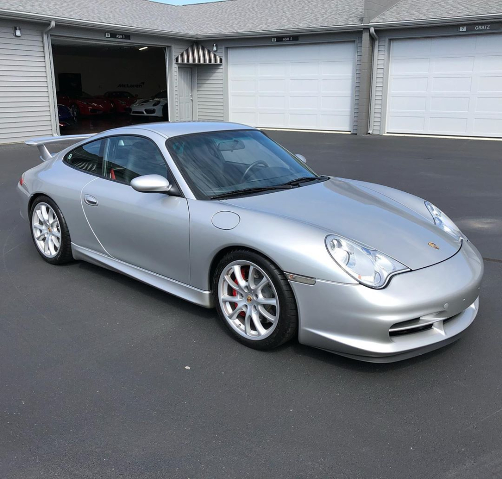 Chiếc Porsche 911 GT3 đời 2004