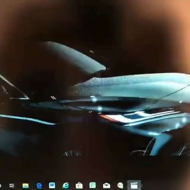 Cụm đ&egrave;n pha với dải đ&egrave;n LED định vị ban ng&agrave;y mới của Toyota Harrier 2020