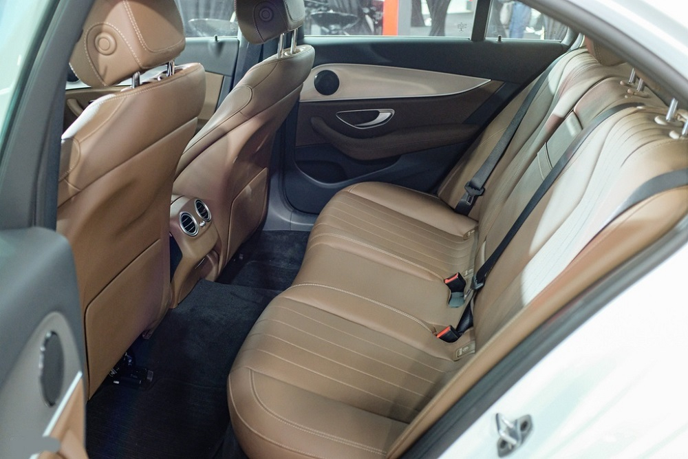 Ghế ngồi Mercedes-Benz E 180 2020