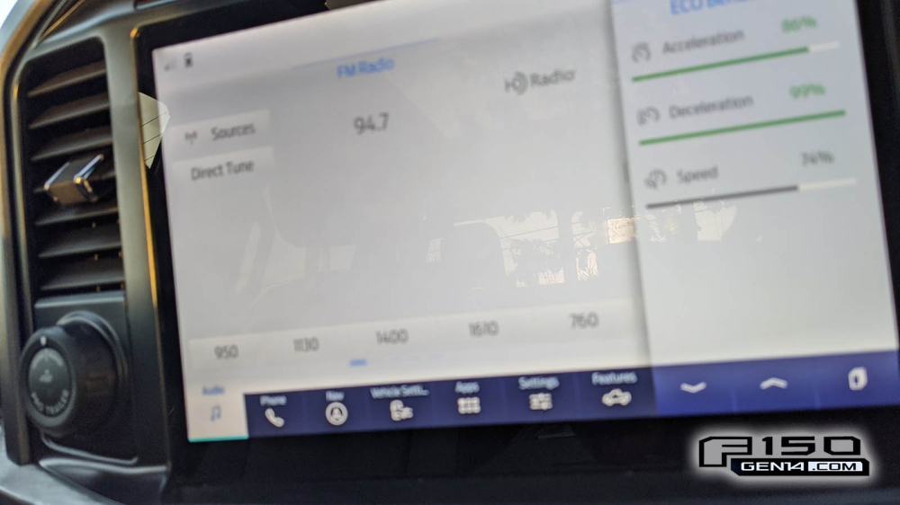 M&agrave;n h&igrave;nh th&ocirc;ng tin giải tr&iacute; cỡ lớn của Ford F-150 mới
