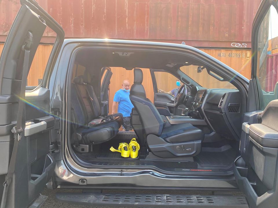 Cận cảnh nội thất của Ford F-150 Raptor SuperCab 2020 đầu tiên Việt Nam
