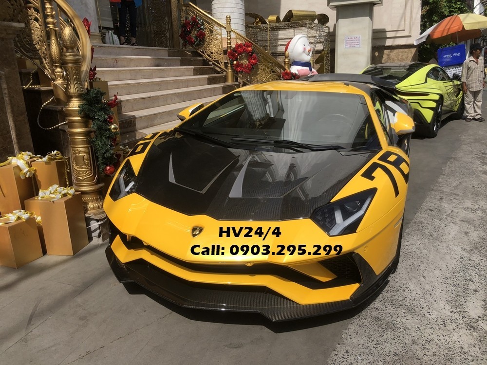 Hiện tại Việt Nam c&oacute; hai chiếc Lamborghini Aventador S LP740-4 được mang về nước v&agrave; đều nhập khẩu ch&iacute;nh h&atilde;ng