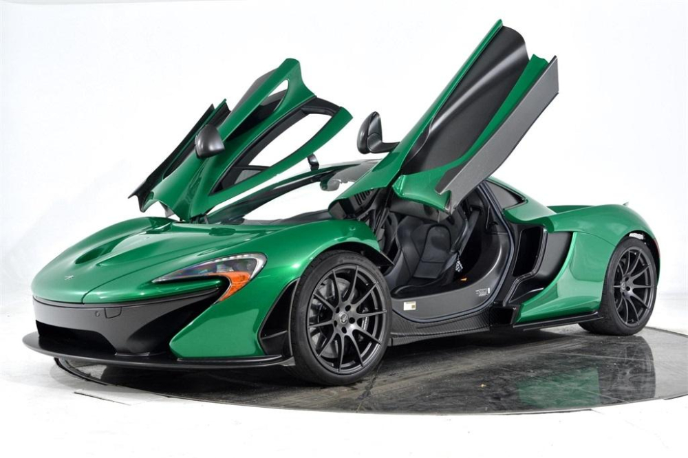 M&agrave;u sơn ngoại thất của chiếc si&ecirc;u xe McLaren P1 n&agrave;y mang t&ecirc;n gọi Fusion Green Pearl 3 