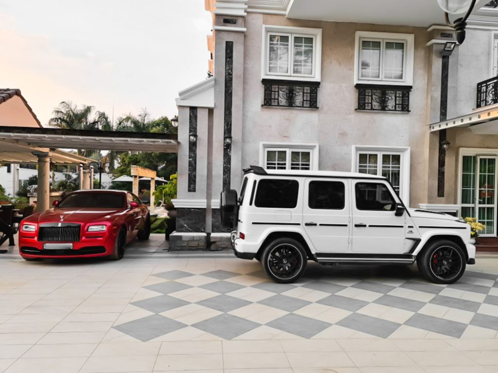 SUV hạng sang Mercedes-AMG G63 độ body kit TopCar Light độc nhất Việt Nam đọ d&aacute;ng c&ugrave;ng Rolls-Royce Wraith của doanh nh&acirc;n Đ&agrave; Lạt