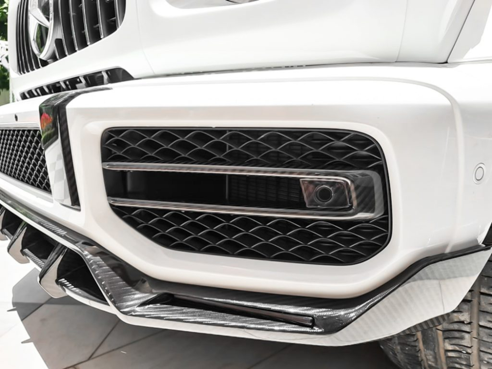 C&aacute;c khe hốc gi&oacute; v&agrave; cản va trước bằng carbon của bản độ TopCar Light tr&ecirc;n Mercedes-AMG G63 đời mới
