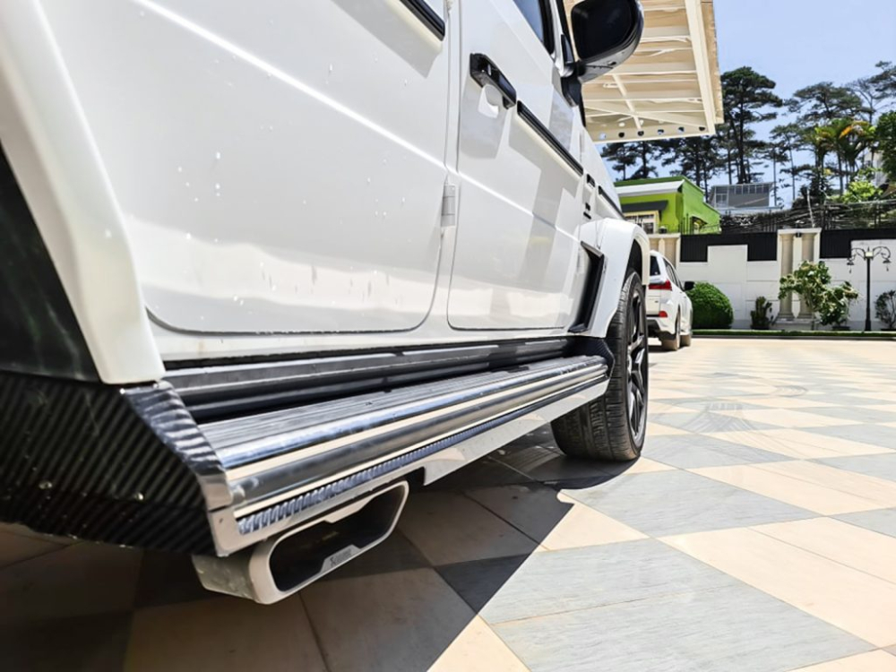 Cận cảnh vẻ đẹp b&ecirc;n h&ocirc;ng của Mercedes-AMG G63 đời mới độ body kit TopCar Light độc nhất Việt Nam