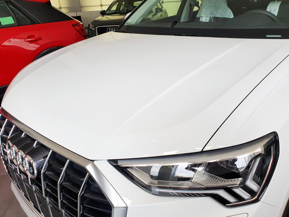 Đ&egrave;n chiếu s&aacute;ng full-LED của Audi Q3 2020.