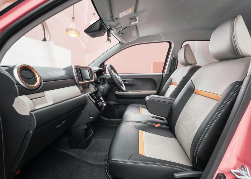 Bố cục nội thất của&nbsp;Toyota Passo Moda Charm