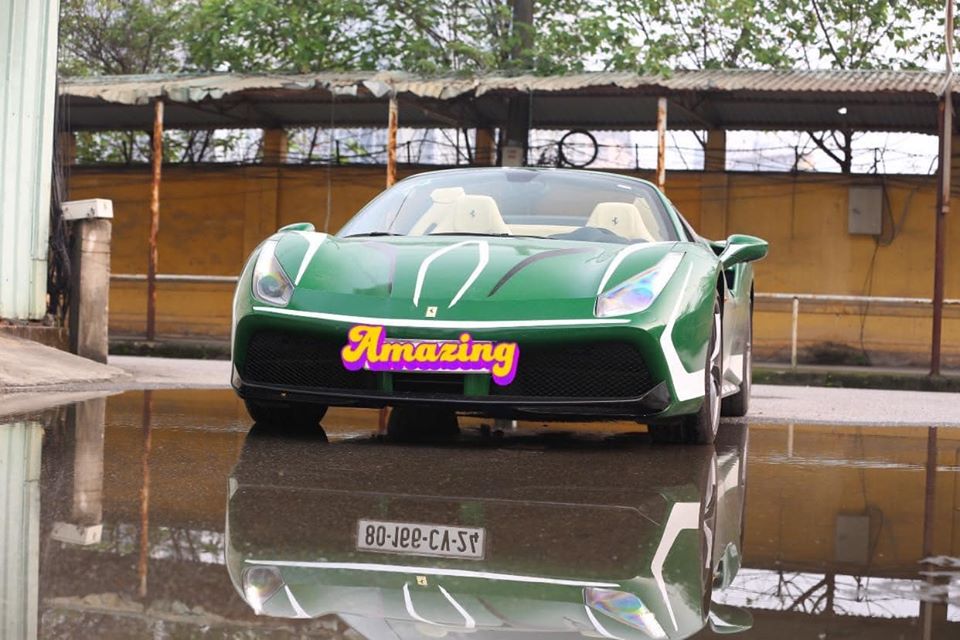 Ferrari 488 Spider từng ở B&igrave;nh Phước với bộ &aacute;o g&acirc;y tranh c&atilde;i bất ngờ c&oacute; mặt tại H&agrave; Nội