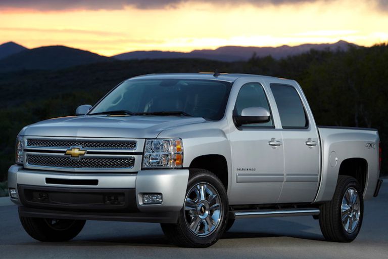 Chevrolet Silverado 1500 2013 l&agrave; mẫu xe b&aacute;n tải cũ gi&aacute; dưới 20.000 USD đ&aacute;ng mua