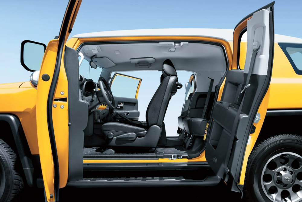 Cửa mở ngược của mẫu SUV cỡ trung n&agrave;y