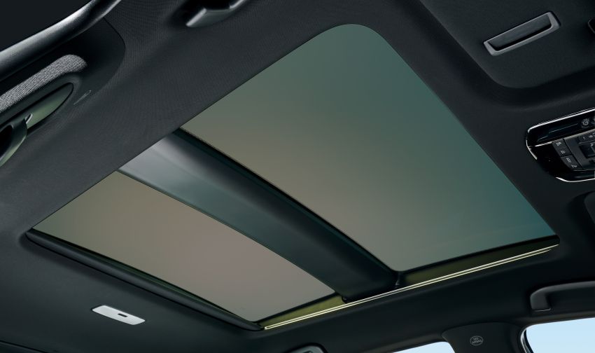 Cửa sổ trời toàn cảnh của Toyota Harrier 2020 có thể thay đổi đục - trong Cửa sổ trời toàn cảnh của Toyota Harrier 2020 có thể thay đổi đục - trong