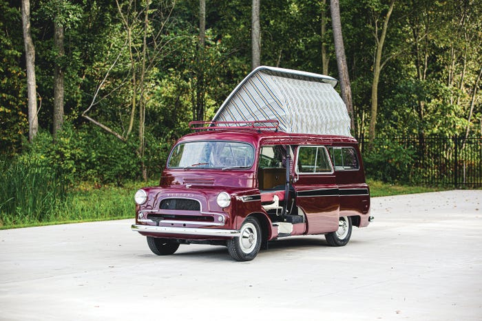 Một chiếc xe van cắm trại đời 1961