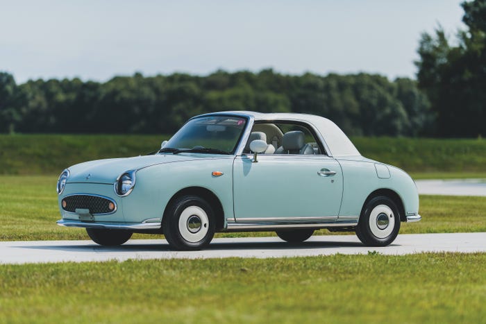 Nissan Figaro 1992 hiếm mang phong c&aacute;ch thiết kế cổ điển.