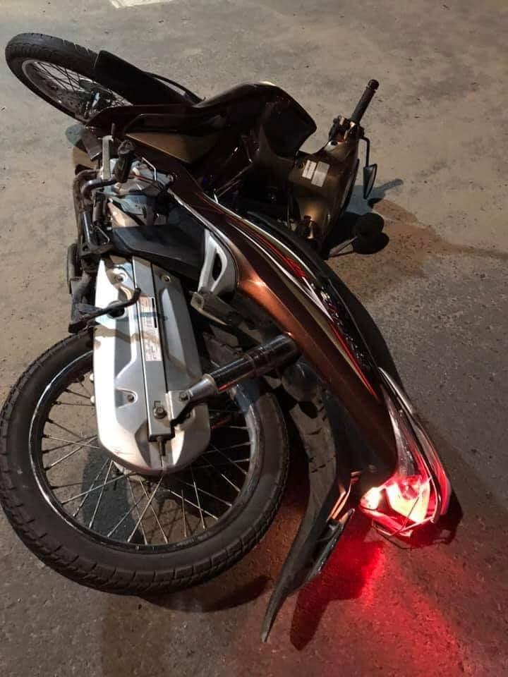 Chiếc xe máy Honda Future 125i tại hiện trường vụ tai nạn