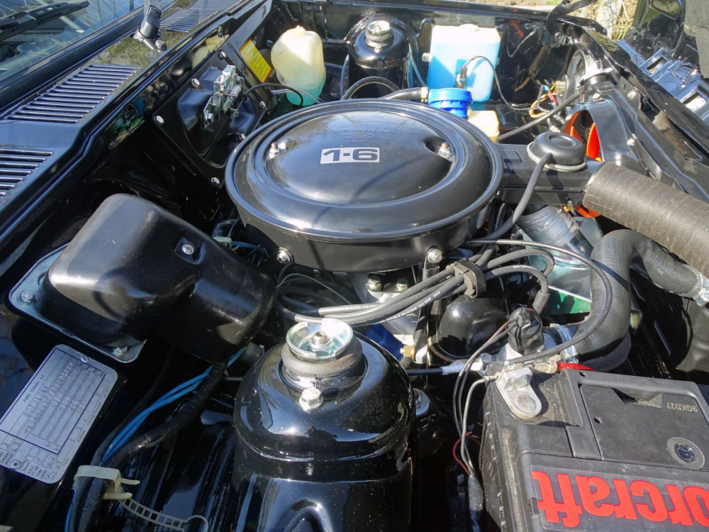 Động cơ 1,6 lít của chiếc Ford Fiesta