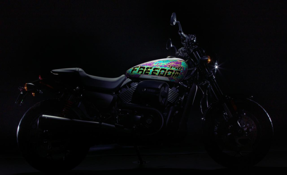 Phi&ecirc;n bản giới hạn Harley-Davidson Streer Rod Freedom Edition