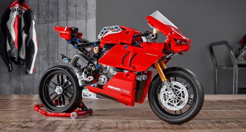 Bộ đồ chơi lắp ráp Panigale V4 R sở hữu nhiều chi tiết đáng kinh ngạc Bộ đồ chơi lắp ráp Panigale V4 R sở hữu nhiều chi tiết đáng kinh ngạc