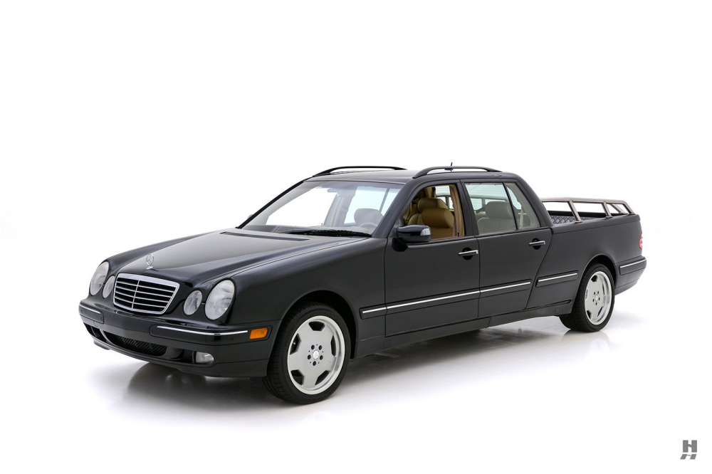 Chiếc xe b&aacute;n tải Mercedes-Benz E-Class