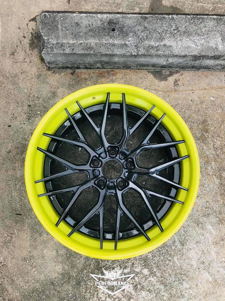 Đ&acirc;y l&agrave; bộ m&acirc;m SV10M Deep Concave FS sẽ gắn l&ecirc;n si&ecirc;u xe Aston Martin V8 Vantage 2018 của doanh nh&acirc;n quận 12