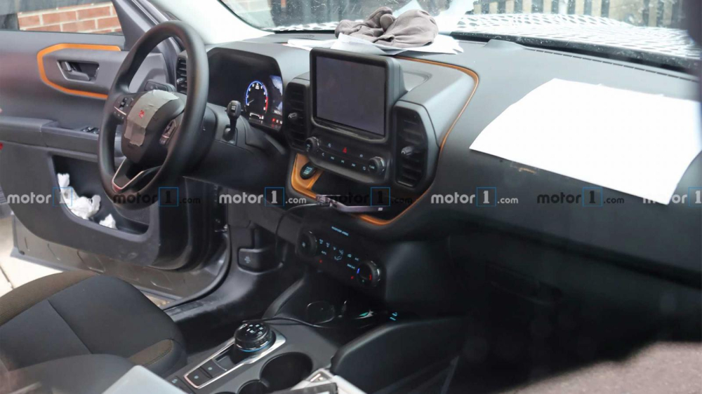 Nội thất bị r&ograve; rỉ của Ford Bronco Sport 2021