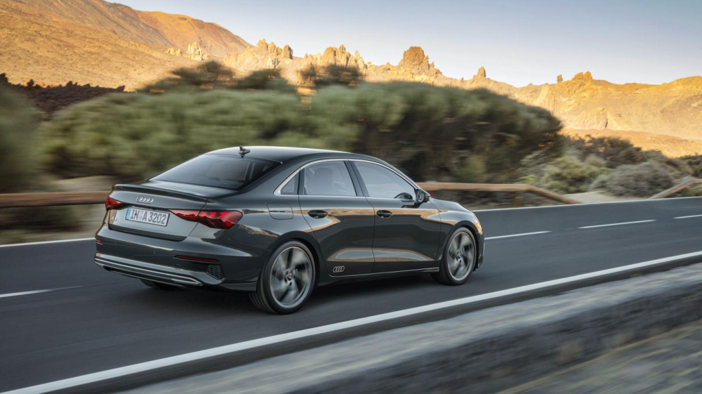 Audi A3 Sedan 2021 có 2 động cơ tại thị trường châu Âu