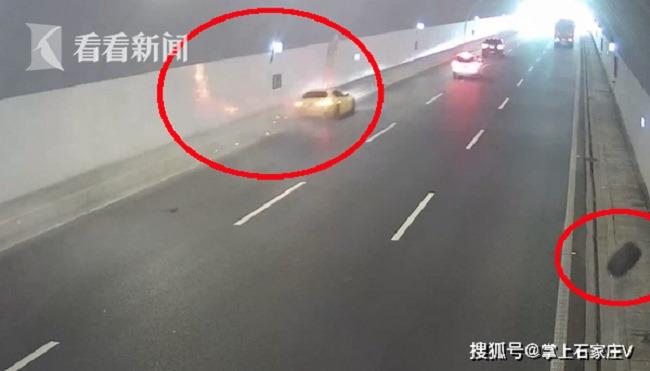 Chiếc Maserati bị rụng cả bánh sau bên trái Chiếc Maserati bị rụng cả bánh sau bên trái