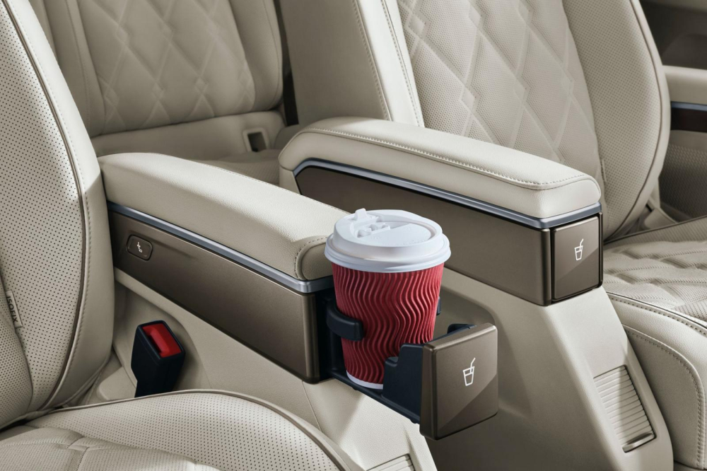 Ghế bọc da sang trọng của Volkswagen Viloran 2020