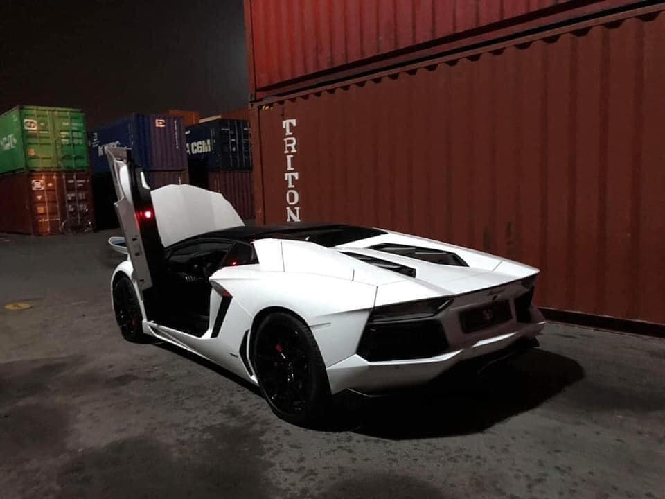 Chiếc Lamborghini Aventador mui trần này từng thuộc sở hữu của Cường Đô-la