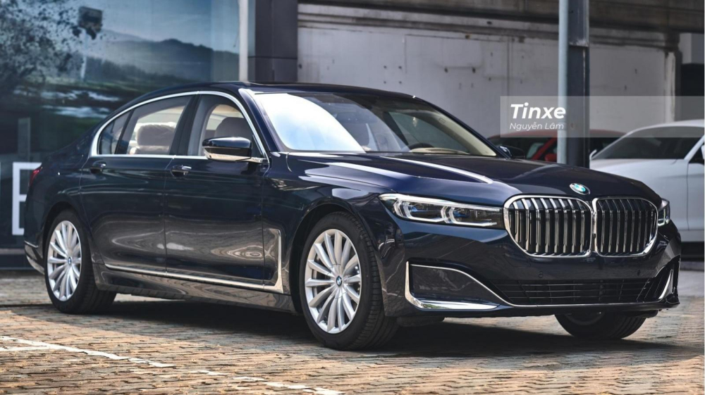 BMW 730Li Pure Excellence 2020 BMW 730Li Pure Excellence 2020