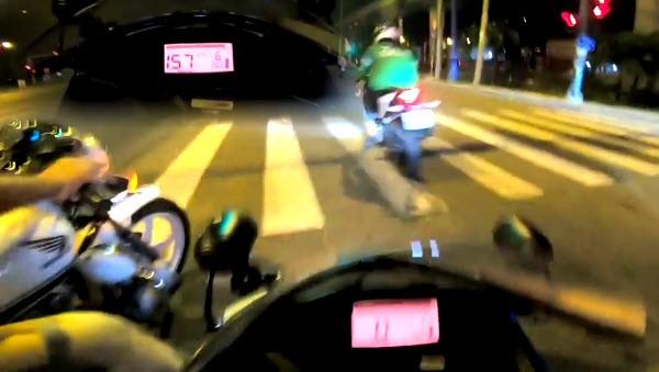 Nam thanh niên điều khiển xe với tốc độ lên tới gần 160km/h trên đường chạy CSGT