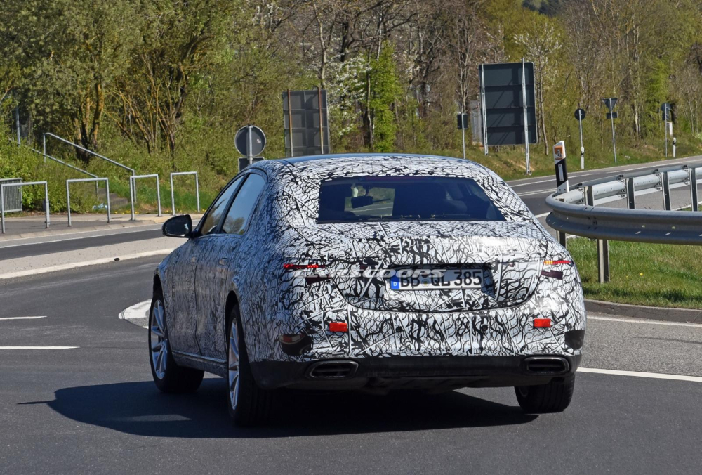 Mercedes-Maybach S-Class 2021 chạy tr&ecirc;n đường thử