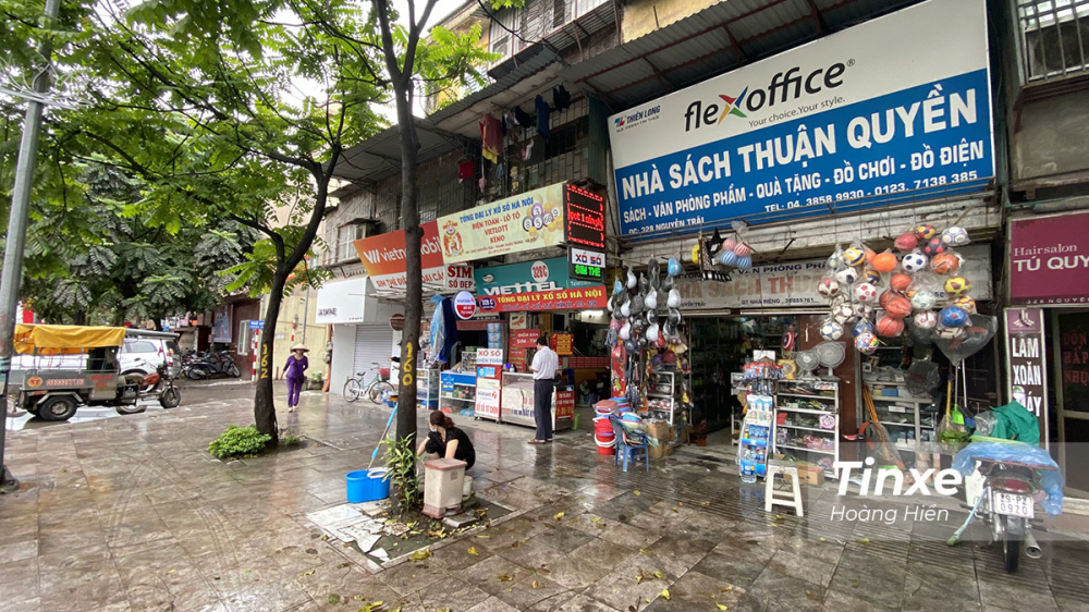 Các cửa hàng kinh doanh đã bắt đầu kinh doanh trở lại vào sáng ngày 23/4/2020.