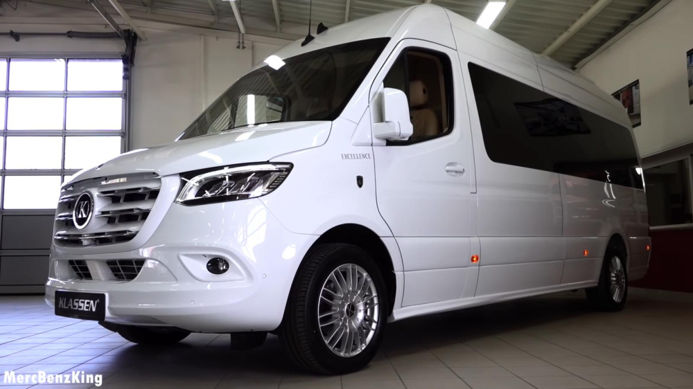 Nh&igrave;n vẻ ngo&agrave;i chiếc xe van Mercedes Sprinter độ bởi Klassen&nbsp;kh&ocirc;ng kh&aacute;c mấy đặc biệt