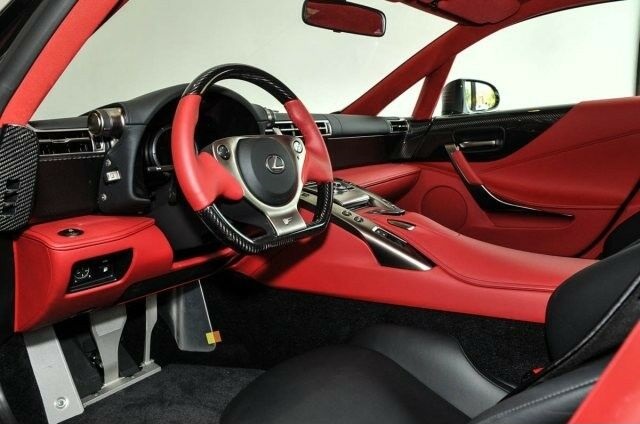 Siêu xe Lexus LFA mạ crôm được rao bán Siêu xe Lexus LFA mạ crôm được rao bán