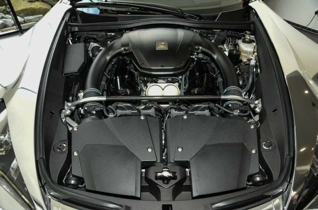 Siêu xe Lexus LFA mạ crôm được rao bán Siêu xe Lexus LFA mạ crôm được rao bán