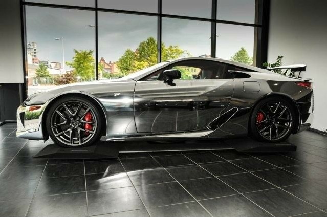 Siêu xe Lexus LFA mạ crôm được rao bán Siêu xe Lexus LFA mạ crôm được rao bán