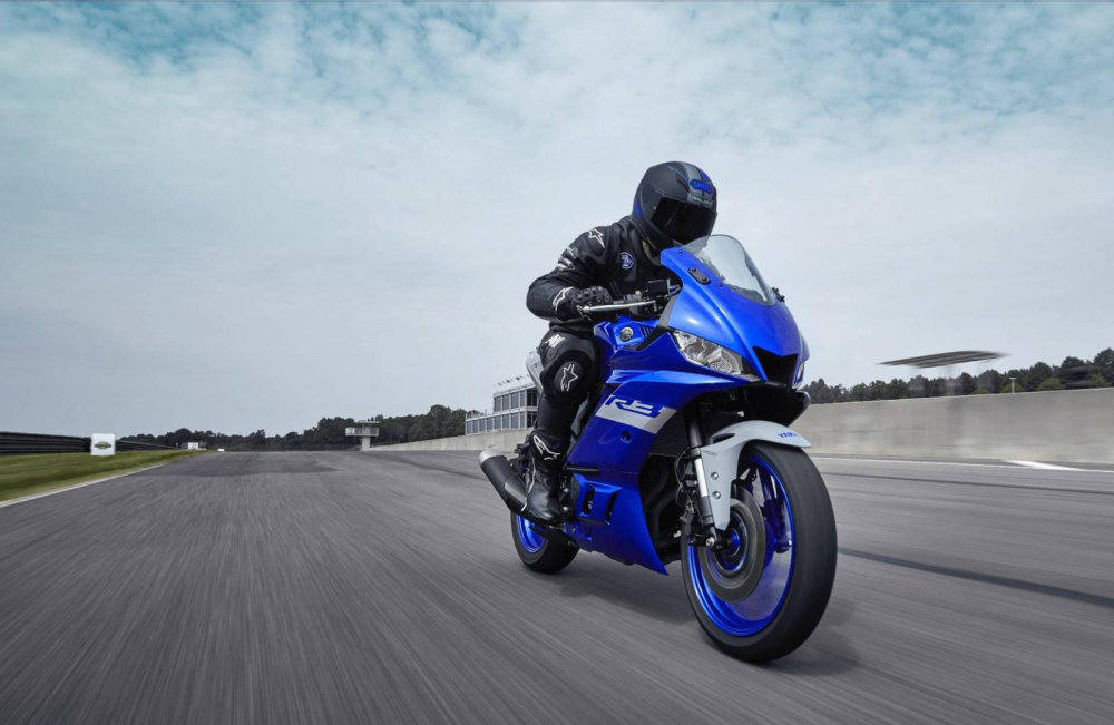 Yamaha R3 2020 được Puig thiết kế th&ecirc;m c&aacute;nh gi&oacute;