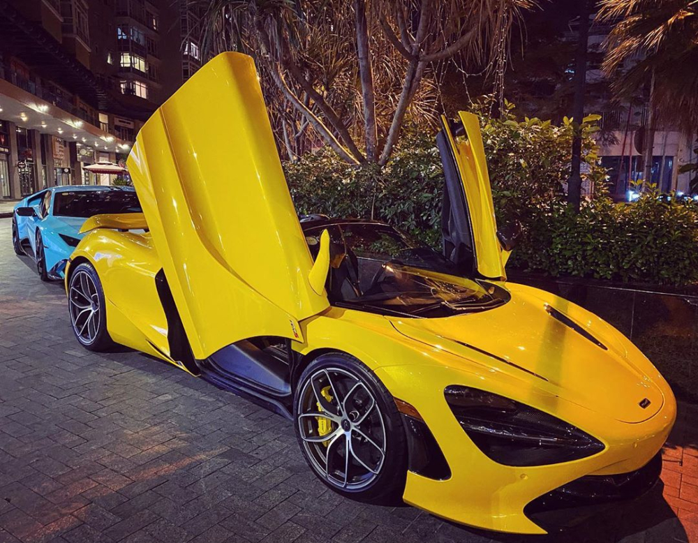 Si&ecirc;u xe mui trần McLaren 720S Spider m&agrave;u v&agrave;ng độc nhất Việt Nam
