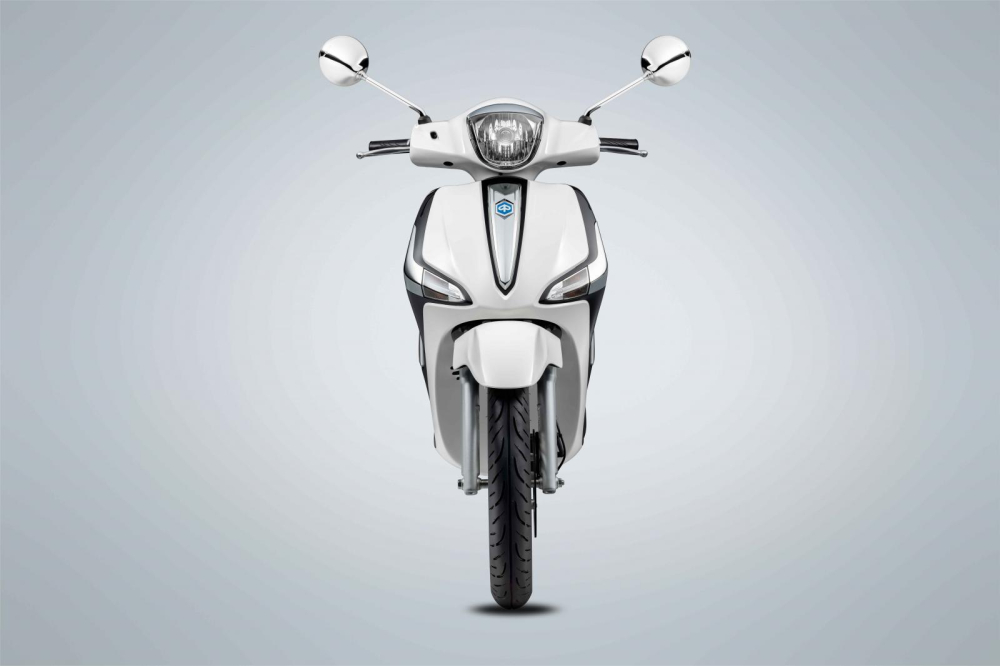 Piaggio Liberty 50cc có ba màu cơ bản là đen, trắng và đỏ. Piaggio Liberty 50cc có ba màu cơ bản là đen, trắng và đỏ.