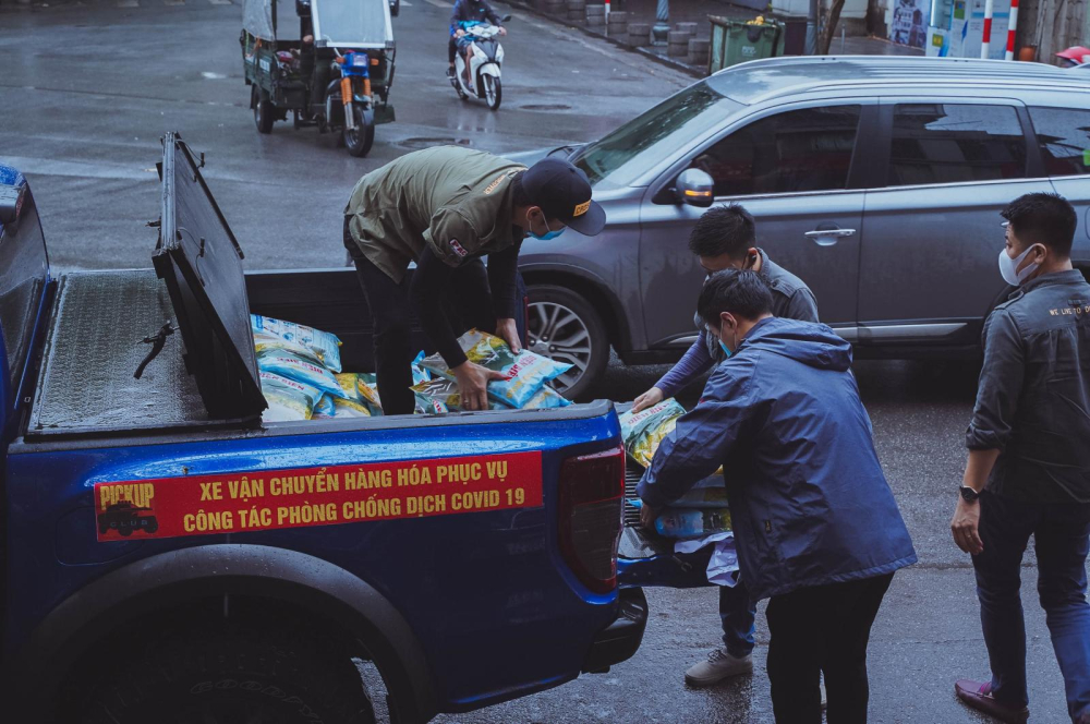 Trong thời gian qua, Ford Việt Nam cũng c&oacute; nhiều hoạt động ủng hộ, đ&oacute;ng g&oacute;p ph&ograve;ng chống dịch Covid-19