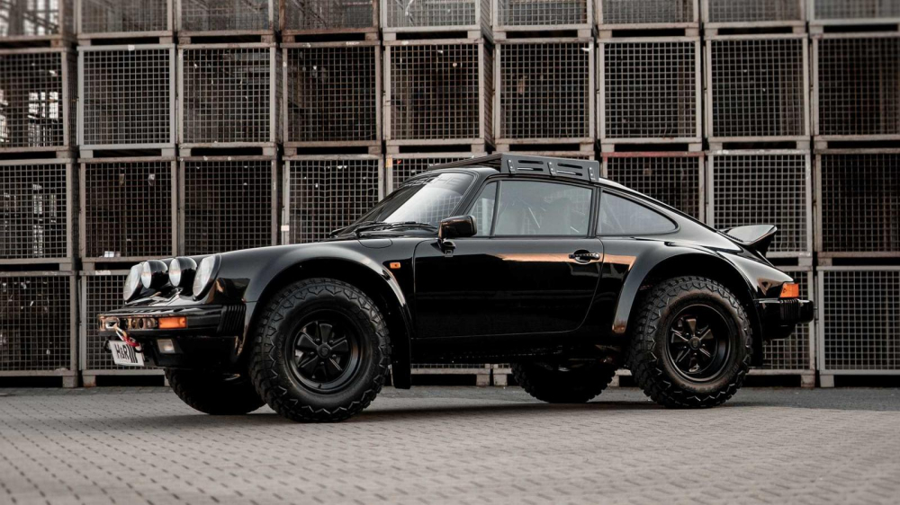 Bên sườn của Porsche 911 Bên sườn của Porsche 911 Syberia RS