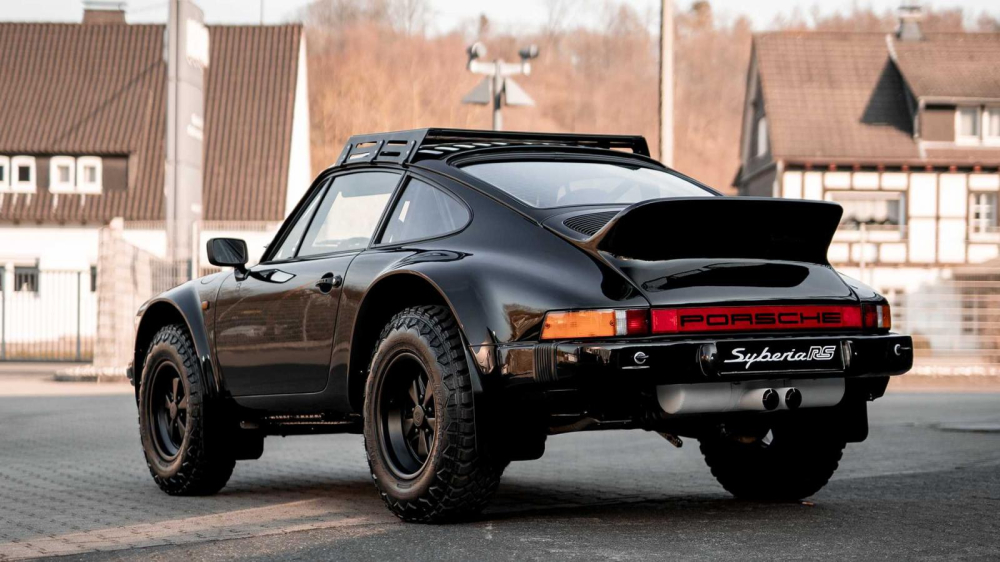 Phía sau của Porsche 911 Phía sau của Porsche 911 Syberia RS