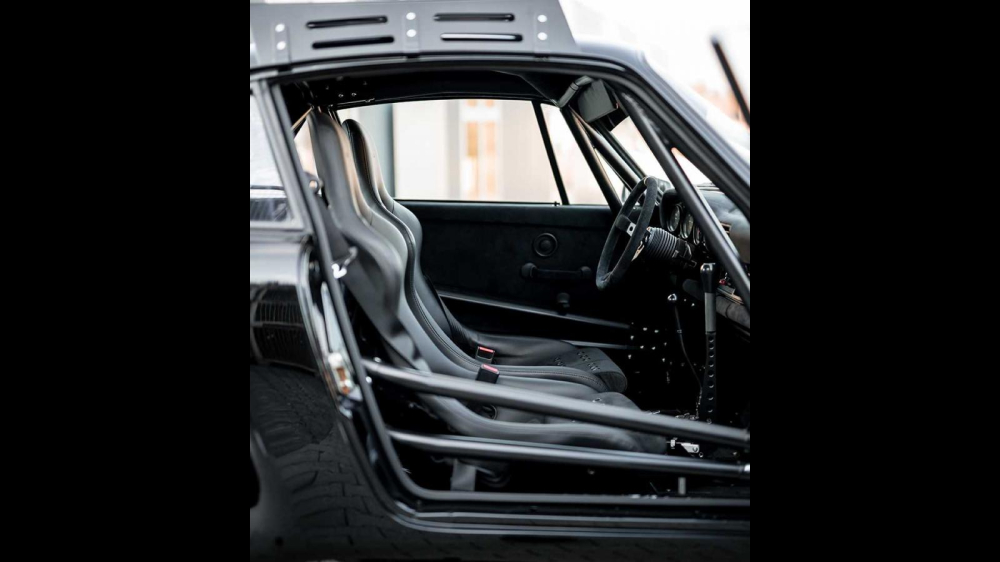 Nội thất của Porsche 911 Nội thất của Porsche 911 Syberia RS