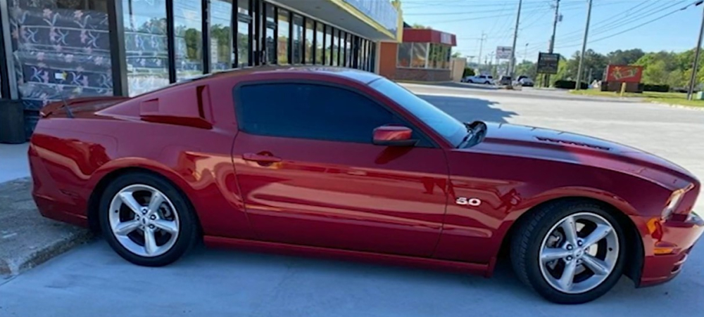 Chiếc Ford Mustang GT 2016 mà bà Salyers đã bán đi