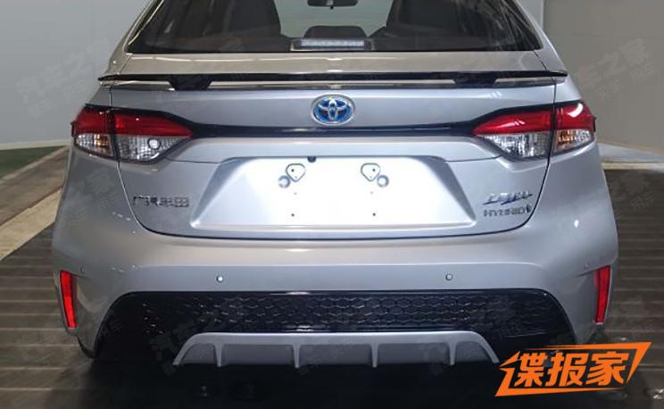 Toyota Levin Hybrid 2020 có logo màu xanh dương như đặc điểm nhận dạng Toyota Levin Hybrid 2020 có logo màu xanh dương như đặc điểm nhận dạng