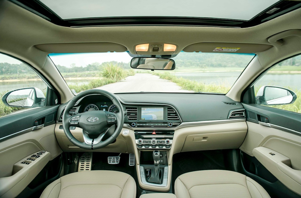 Tổng thể nội thất của Hyundai Elantra