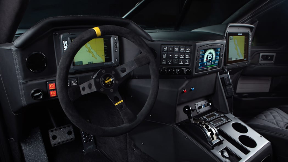 Nội thất bọc da bên trong chiếc Ford F-150 Raptor độ