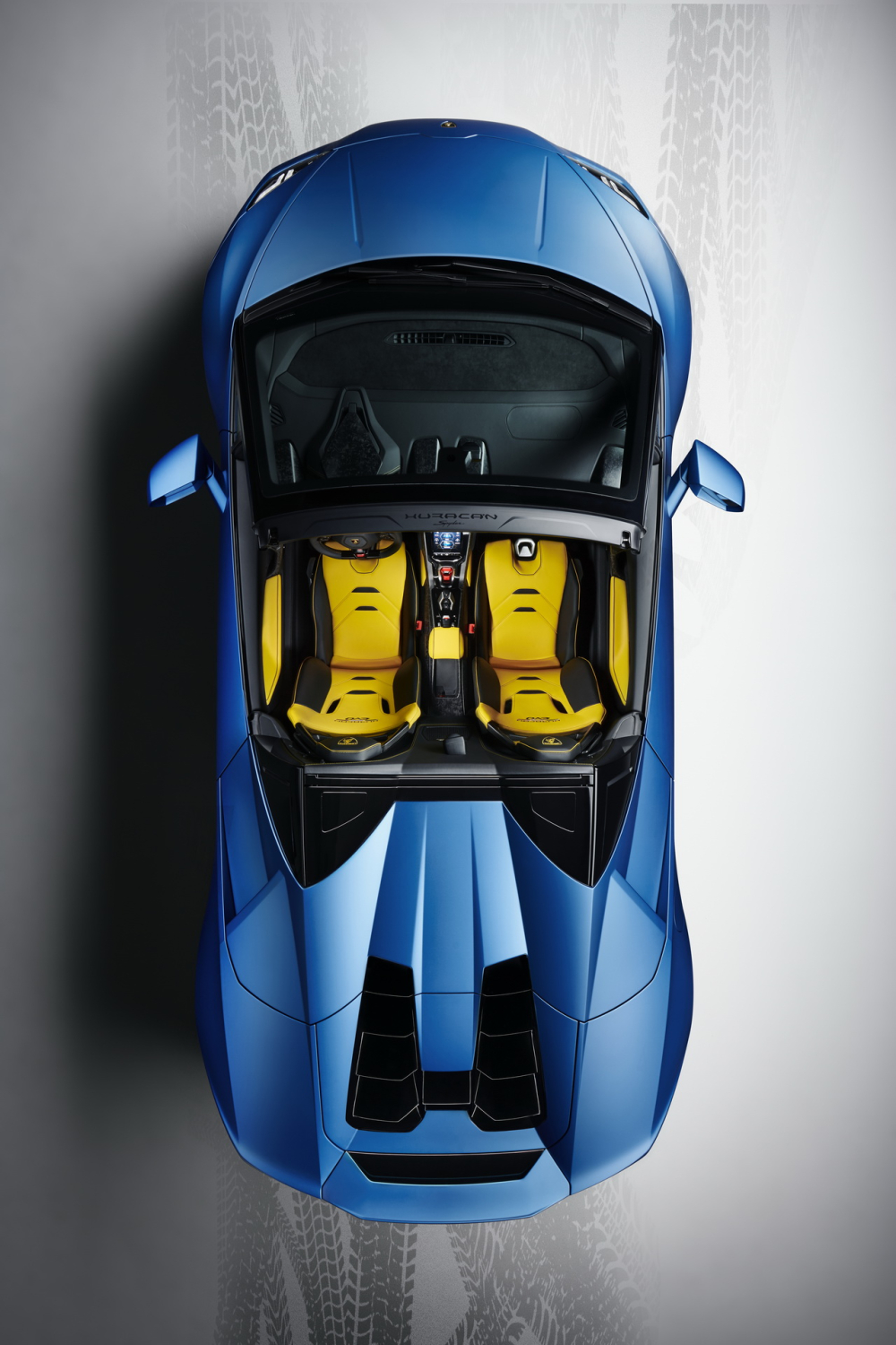 Lamborghini Huracan EVO RWD Spyder có trọng lượng khô chỉ 1.509 kg Lamborghini Huracan EVO RWD Spyder có trọng lượng khô chỉ 1.509 kg