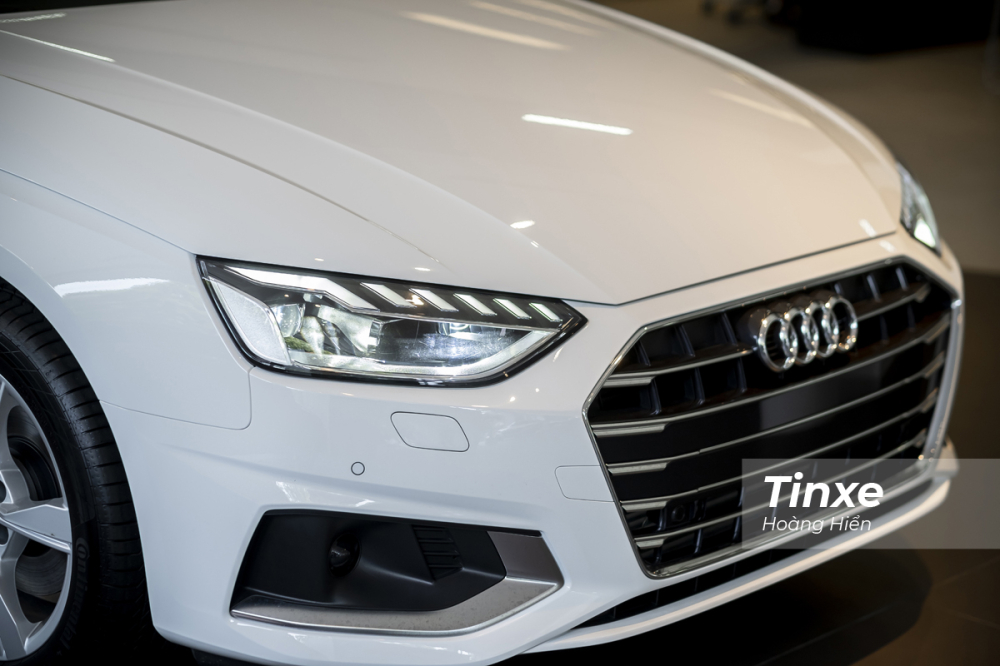 Hệ thống đèn chiếu sáng vẫn luôn là điểm cộng lớn với những mẫu xe của Audi. Hệ thống đèn chiếu sáng vẫn luôn là điểm cộng lớn với những mẫu xe của Audi.